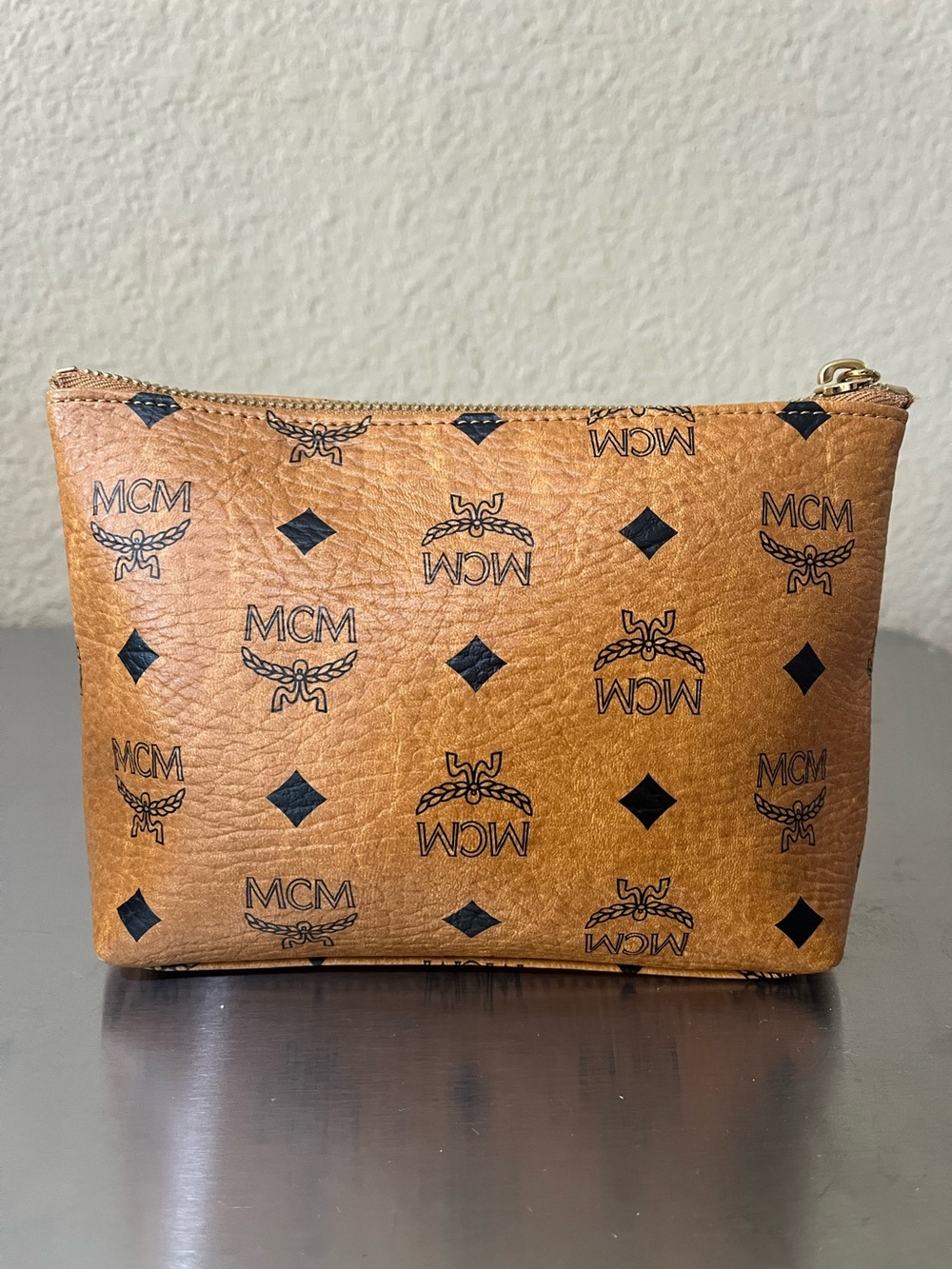 MCM COGNAC VISETOS POUCH